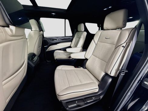 Used 2022 Cadillac Escalade Sport w/ Touring Package RWD image 27