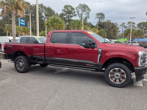New 2025 Ford F350 King Ranch w/ FX4 Off-Road Package image 3