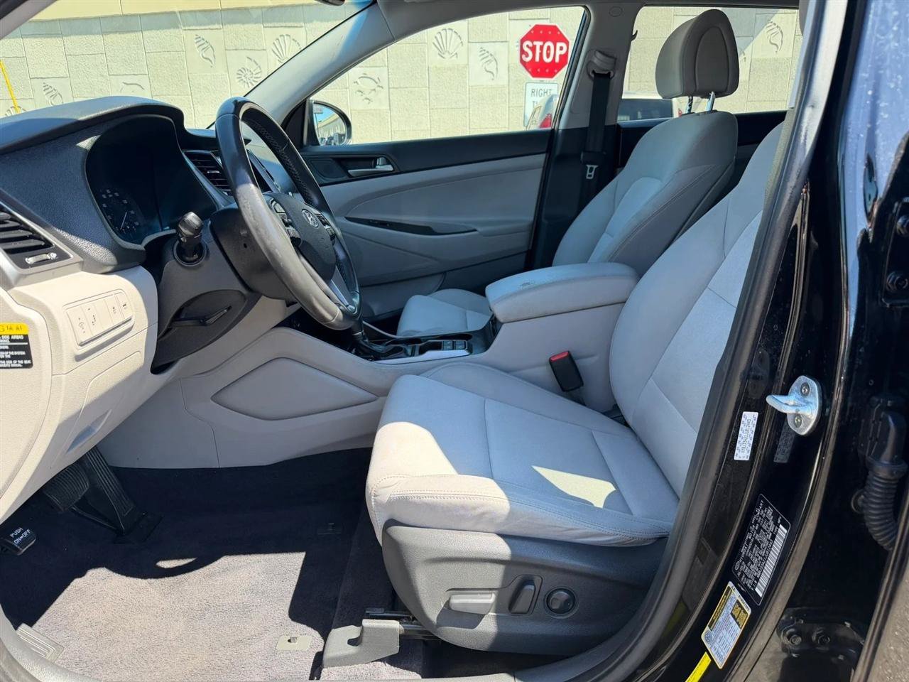 Used 2018 Hyundai Tucson Value FWD image 31