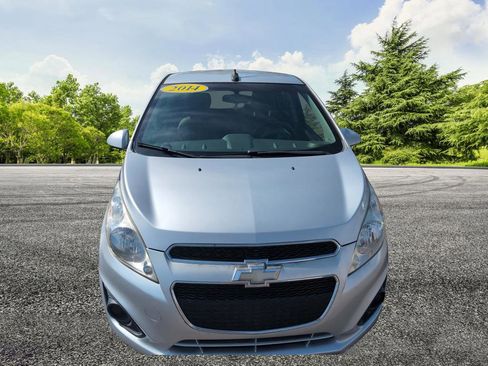Used 2014 Chevrolet Spark LT image 2