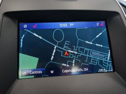 Used 2020 Ford Edge ST-Line w/ Cold Weather Package image 7