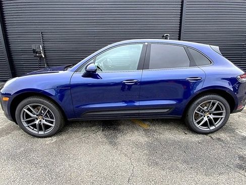 New 2025 Porsche Macan image 2