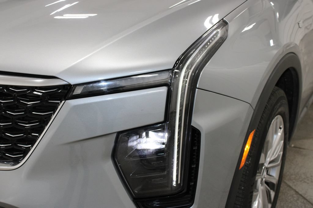 Used 2024 Cadillac XT4 Premium Luxury AWD/4WD image 13