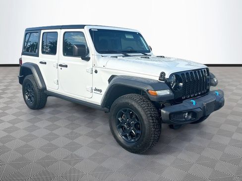 Certified 2023 Jeep Wrangler Unlimited AWD/4WD image 4