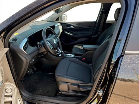 Used 2025 Buick Encore GX Preferred AWD/4WD image 28