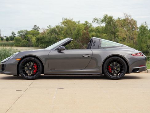 Used 2019 Porsche 911 Targa 4 GTS AWD/4WD image 3