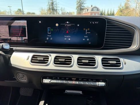 Used 2024 Mercedes-Benz GLE 350 4MATIC image 18