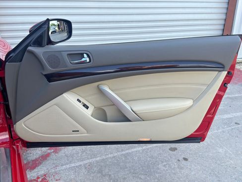 Used 2011 INFINITI G37 Journey w/ Premium Pkg image 39