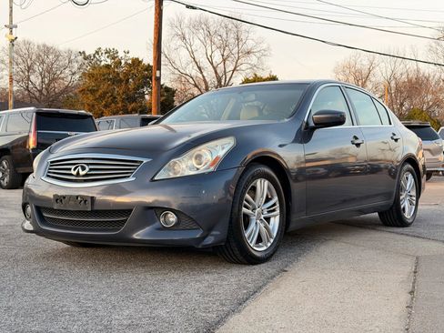 Used 2011 INFINITI G37 Journey w/ Premium Pkg image 7