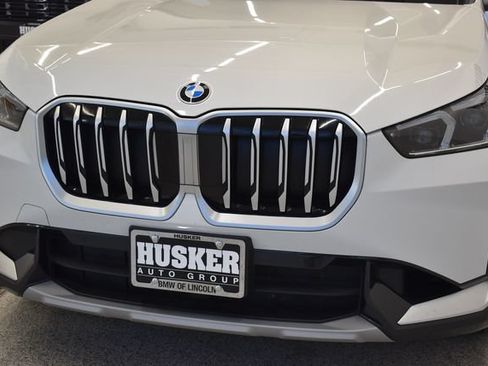 Used 2025 BMW X1 xDrive28i AWD/4WD image 13