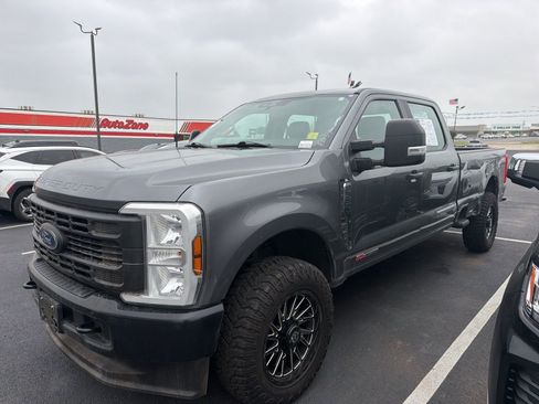 Used 2024 Ford F350 XL image 2