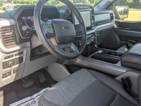 Used 2022 Ford F150 XLT w/ Equipment Group 302A High AWD/4WD image 15