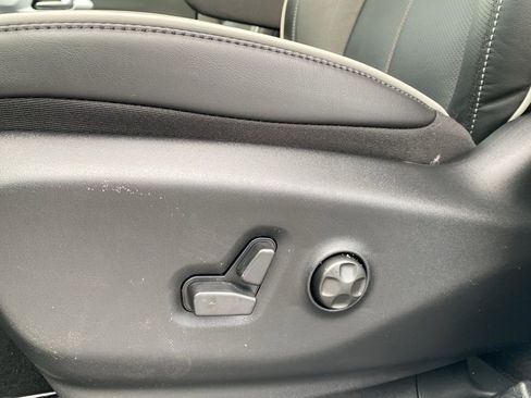 New 2026 Chrysler Pacifica Limited w/ S Appearance Package image 27