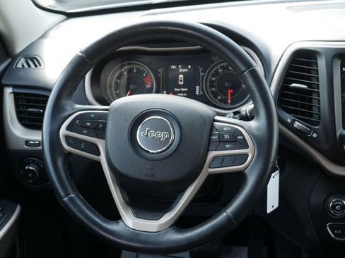 Used 2017 Jeep Cherokee Latitude w/ Safety/Convenience Group image 15