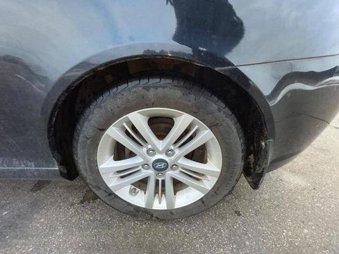 Used 2008 Hyundai Tiburon GS image 13