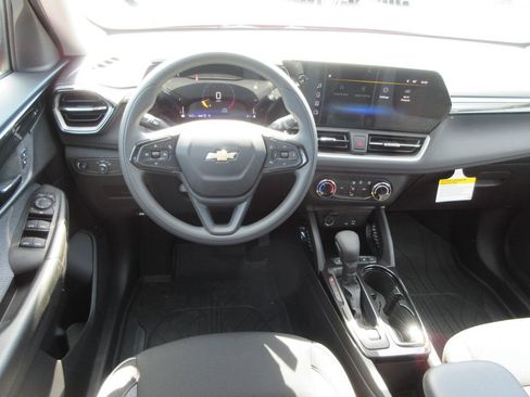 New 2026 Chevrolet TrailBlazer LS w/ LS Convenience Package AWD/4WD image 14