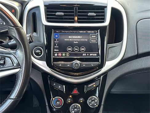 Used 2020 Chevrolet Sonic LT w/ LPO, Performance Package image 10