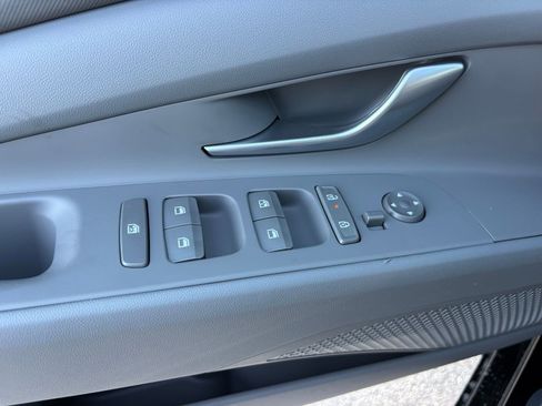 New 2026 Hyundai Elantra Sport FWD image 11