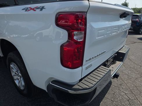 Used 2024 Chevrolet Silverado 1500 W/T w/ WT Value Package AWD/4WD image 37