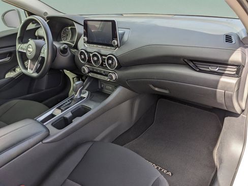 Used 2024 Nissan Sentra SV image 10