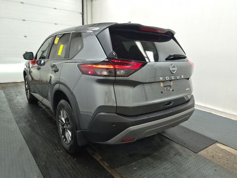 Used 2023 Nissan Rogue S AWD/4WD image 6