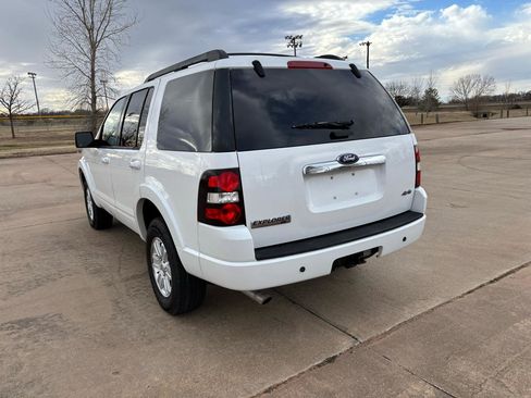 Used 2009 Ford Explorer XLT image 7