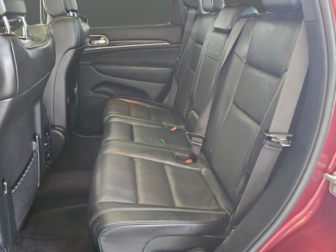 Used 2016 Jeep Grand Cherokee Overland AWD/4WD image 24
