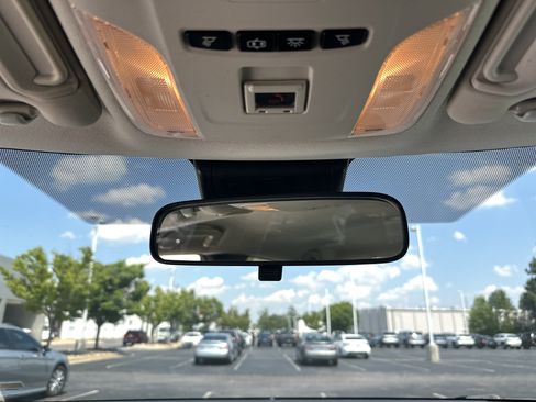 Used 2021 Toyota Corolla LE FWD image 27