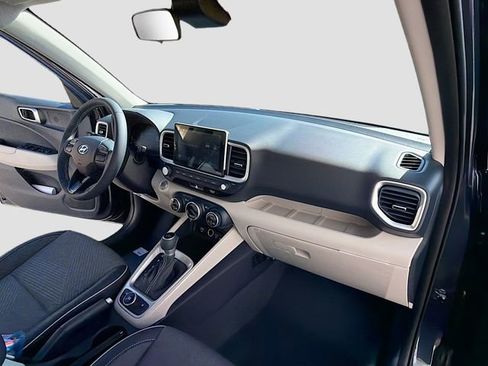 New 2026 Hyundai Venue FWD image 27