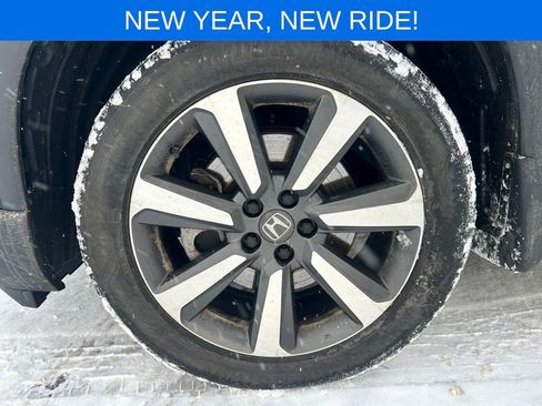 Used 2023 Honda Pilot Touring image 16