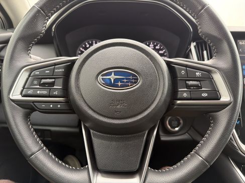 Used 2025 Subaru Outback Premium w/ Popular Package #1A AWD/4WD image 25