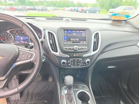 Certified 2022 Chevrolet Equinox LT AWD/4WD image 17