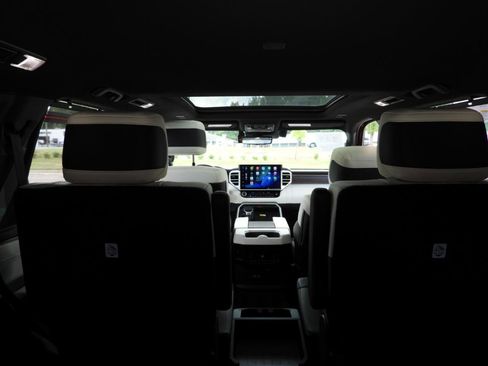 Used 2023 Toyota Sequoia Capstone AWD/4WD image 48