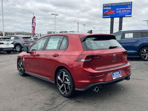 New 2026 Volkswagen GTI SE FWD image 3
