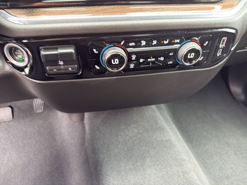 Certified 2023 Chevrolet Silverado 1500 LT AWD/4WD image 22