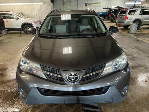 Used 2013 Toyota RAV4 LE AWD/4WD image 8
