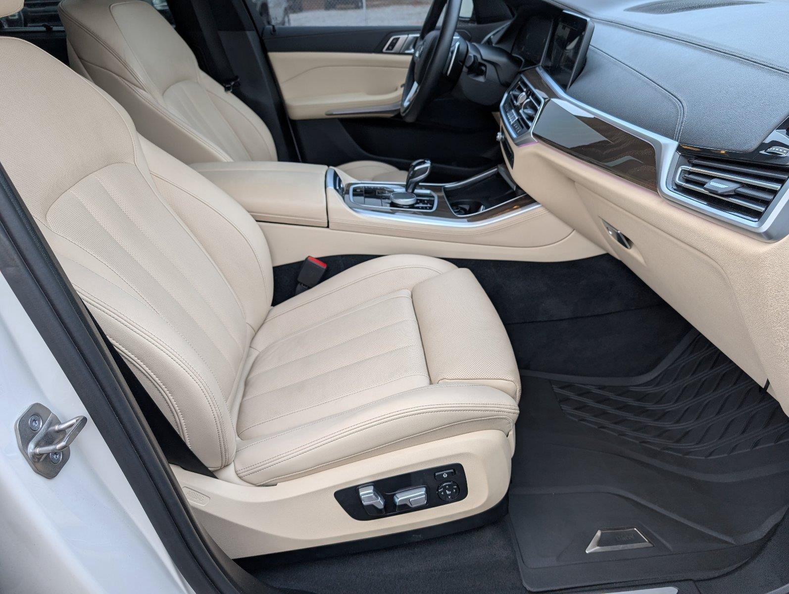 Used 2022 BMW X5 sDrive40i w/ Luxury Seating Package RWD image 39