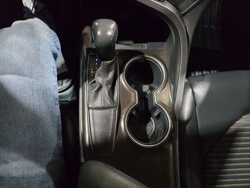 Used 2021 Toyota Camry SE image 42