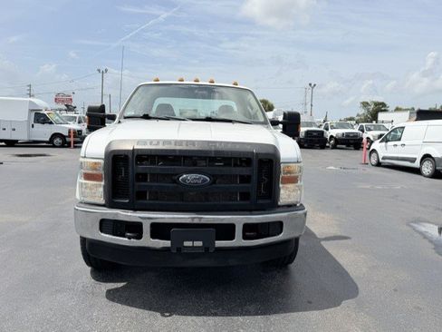 Used 2010 Ford F250 XL AWD/4WD image 3