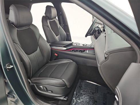 Used 2024 Genesis GV70 2.5T w/ Sport Prestige Package image 14