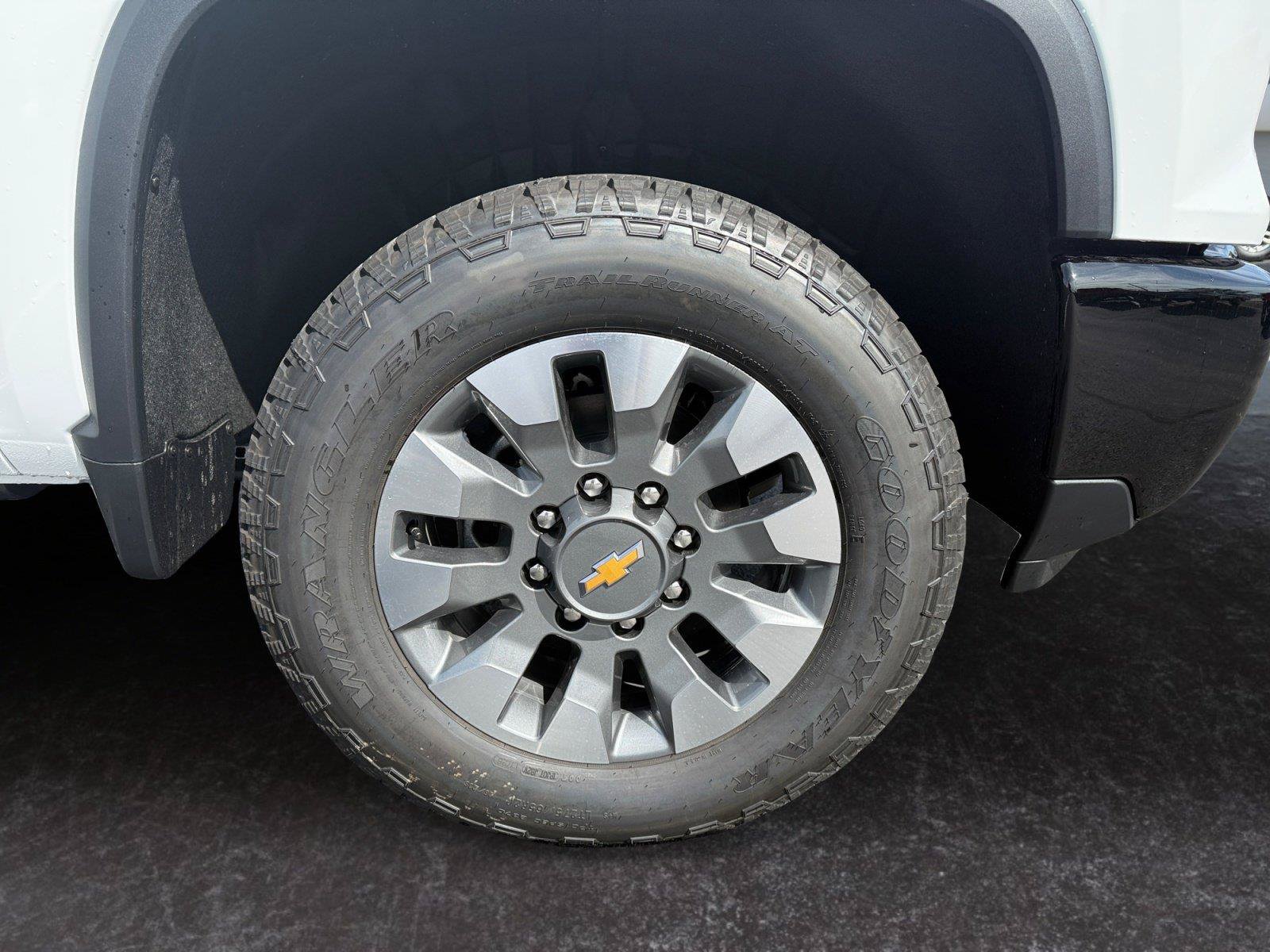 New 2026 Chevrolet Silverado 2500 Custom w/ Custom Value Package AWD/4WD image 28