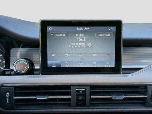 Used 2020 Lincoln Corsair FWD w/ Premium Package image 31