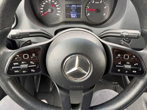 Used 2020 Mercedes-Benz Sprinter 2500 image 19