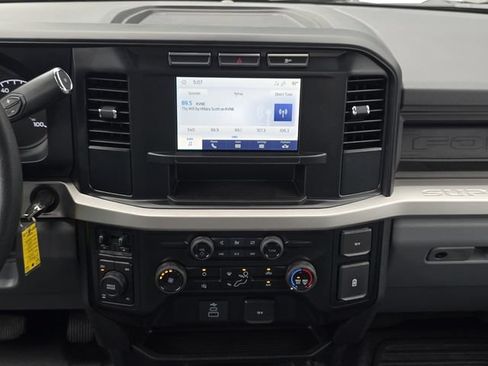 Used 2024 Ford F250 XL w/ XL Chrome Package AWD/4WD image 17