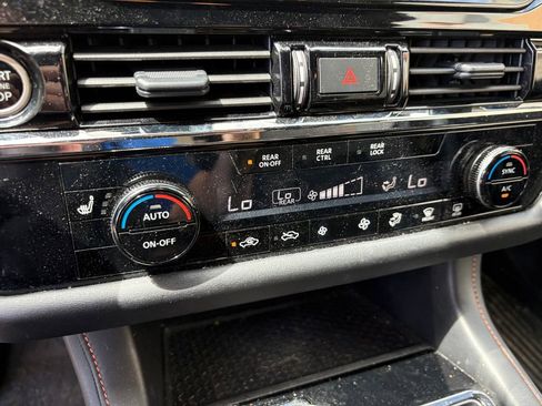 Used 2024 Nissan Pathfinder Rock Creek AWD/4WD image 20