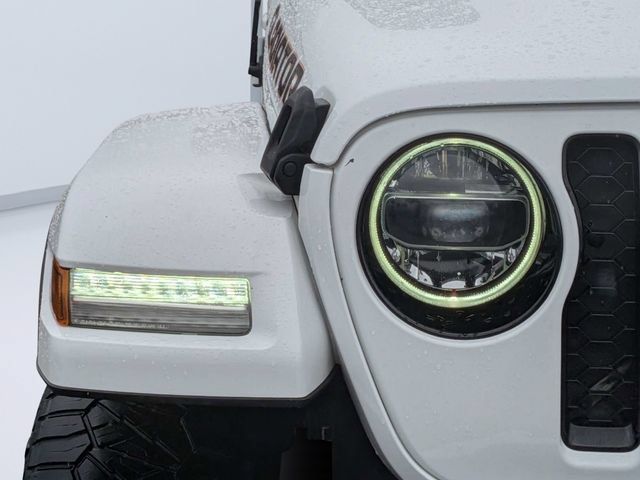Used 2022 Jeep Gladiator Overland AWD/4WD image 8