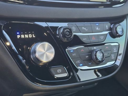 New 2026 Chrysler Voyager LX image 24