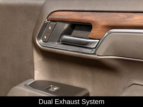 New 2026 GMC Sierra 1500 SLT image 23