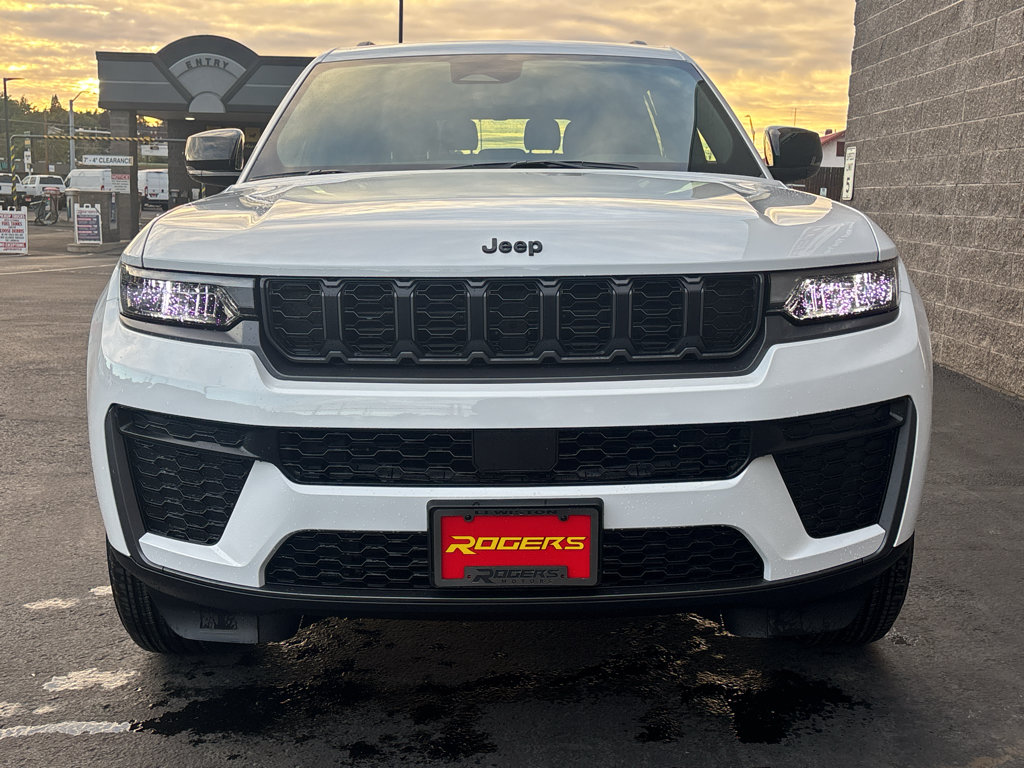 New 2027 Jeep Grand Cherokee L 4WD image 2