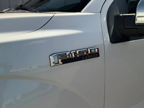 Used 2019 Ford F150 Lariat w/ Equipment Group 502A Luxury AWD/4WD image 16